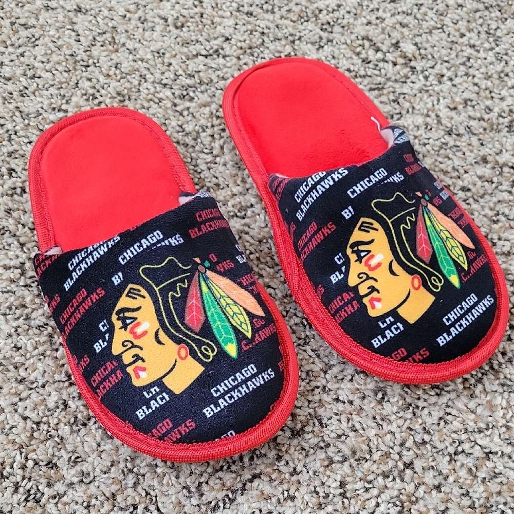 Chicago Blackhawks Red and Black Youth Slippers - Brand New Condition